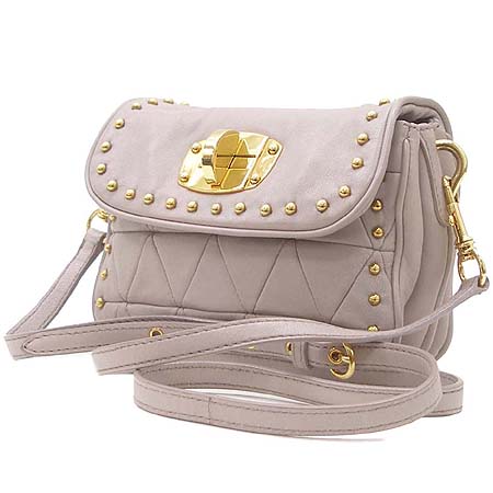 MiuMiu(�̿�̿�) ���� ¡ ��� ũ�ν��� �̹���3 - ���̺��� �߰���ǰ